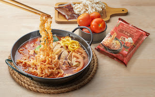 Knife-Sliced Noodles (Tomato Soup Base) : LJMX